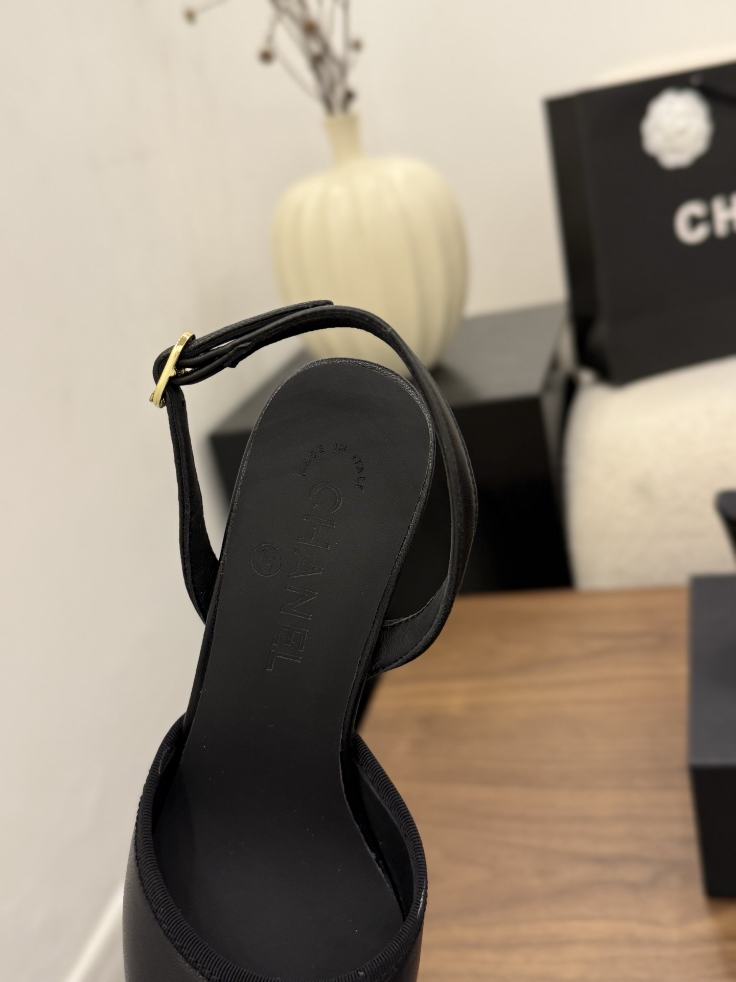 Women's high heels